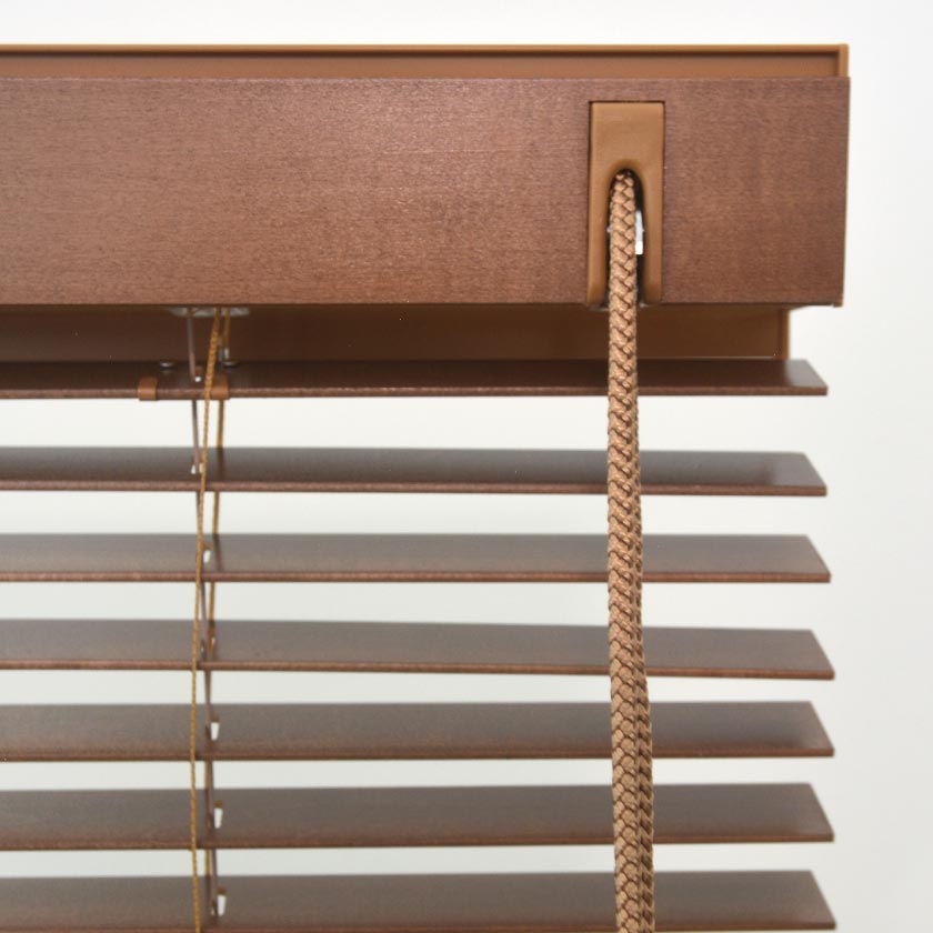 格安ウッドブラインドの質感アップ。